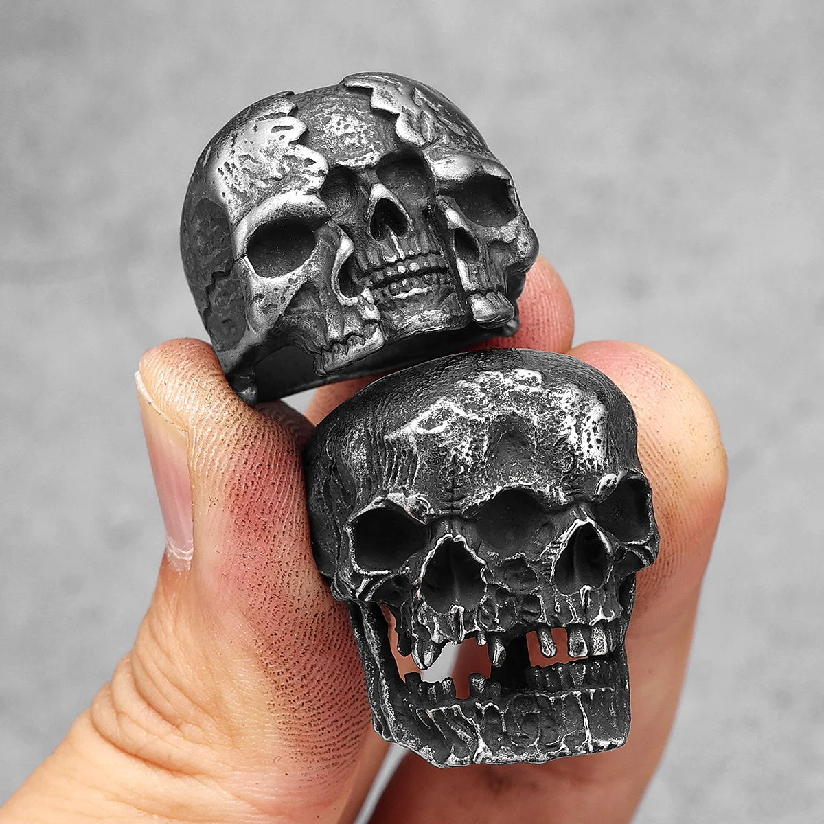 Black Schizophrenia Skull Signet Ring