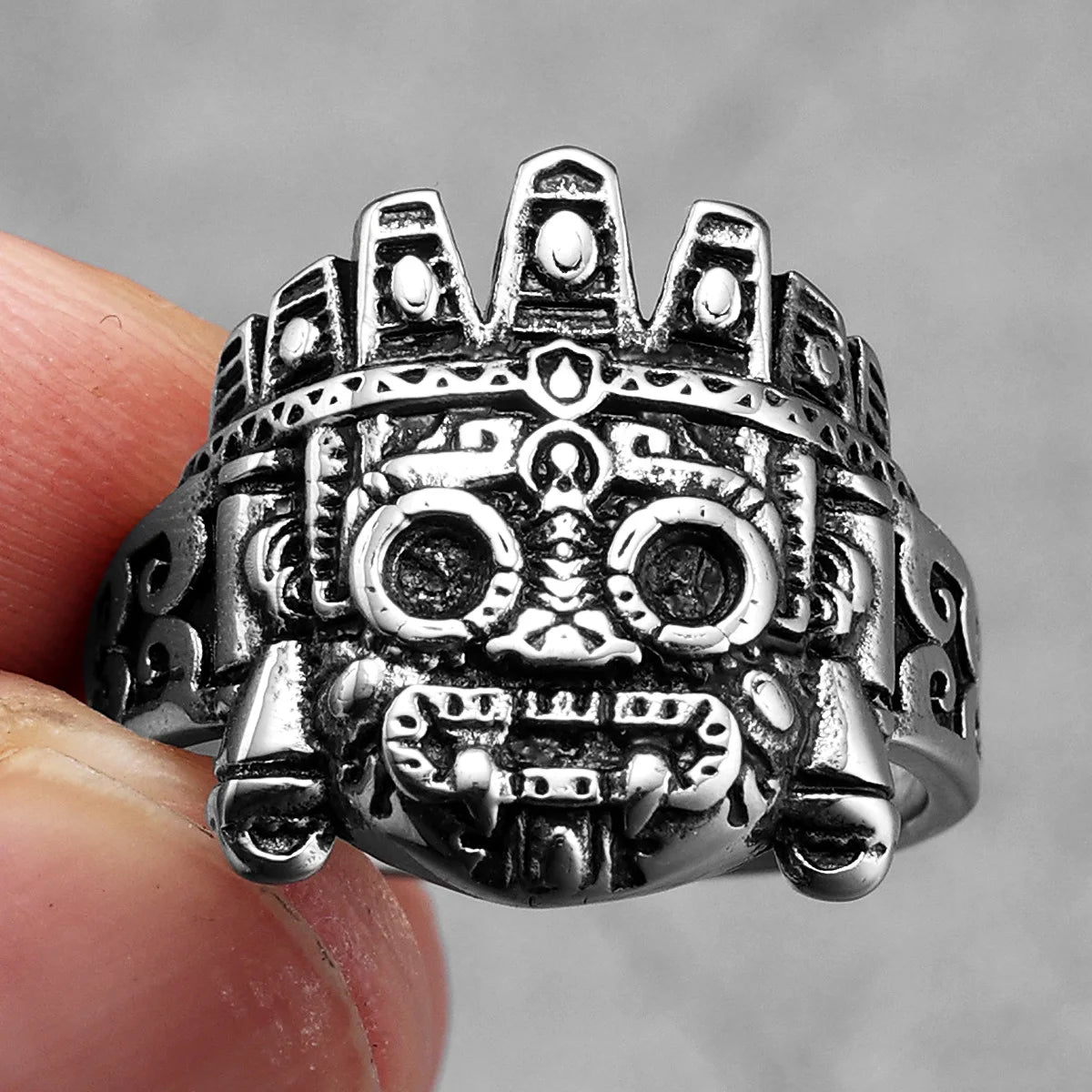 Totems Skull Signet Ring